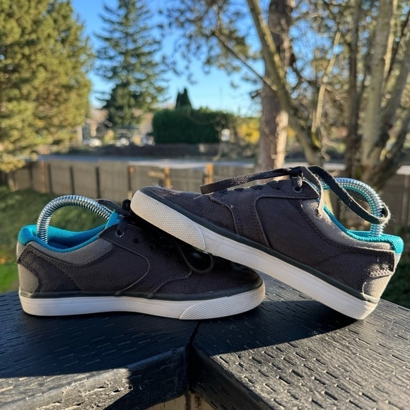 DC Kids Nyjah Vulc TX Blue‎ & Gray Skate Shoes Size 1 - Picture 7 of 9